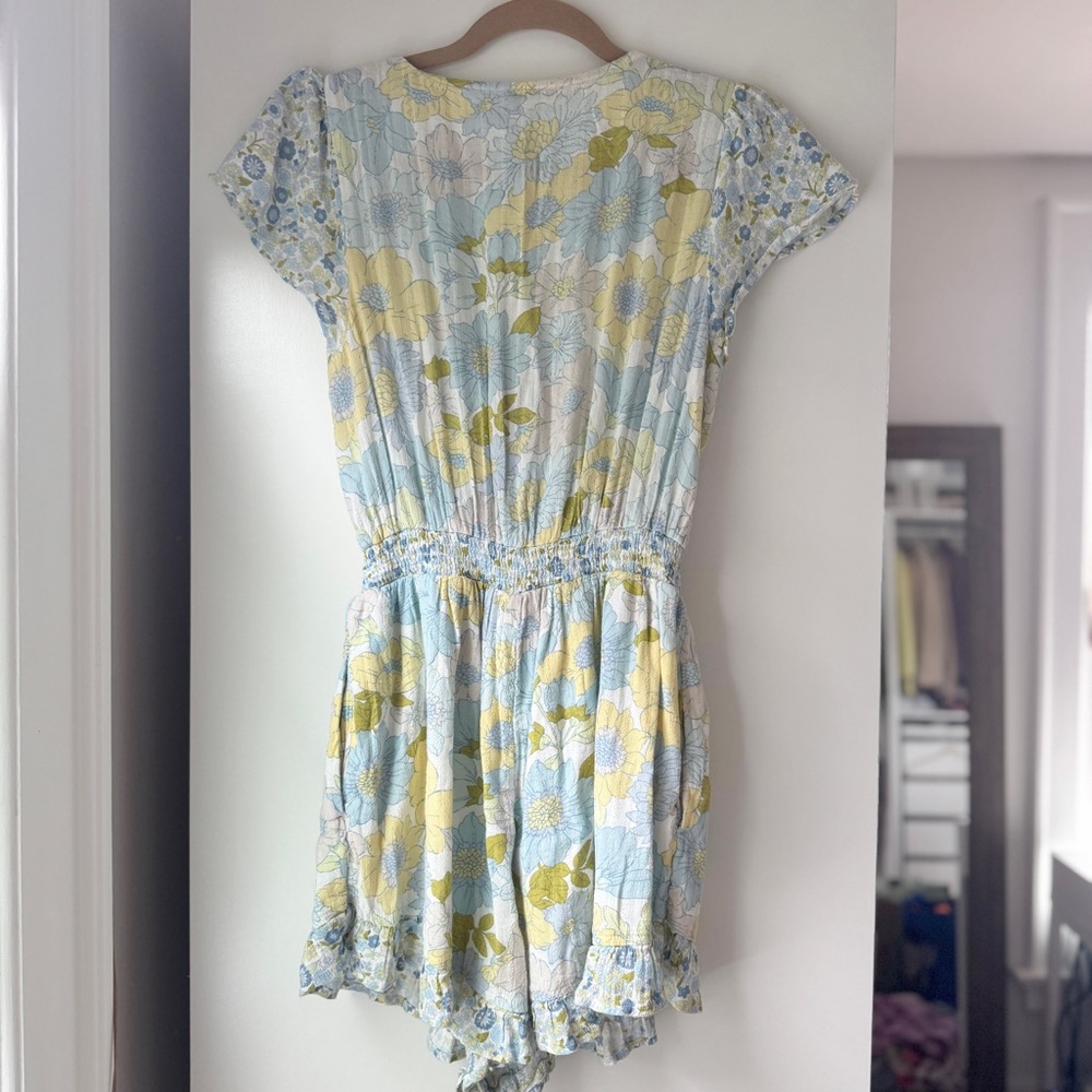 AMERICAN EAGLE | FLORAL 70s BEACH RUFFLE BOW ROMPER - Picture 5 of 11